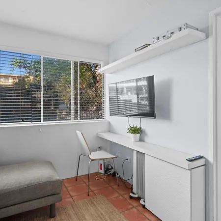 Apartment Two Bedroom Free Parking