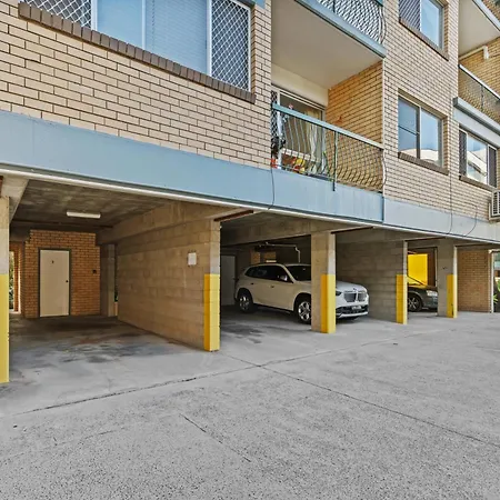 Two Bedroom Free Parking *