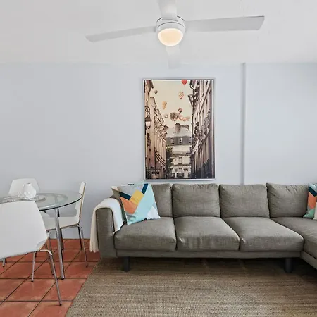 Two Bedroom Free Parking *
