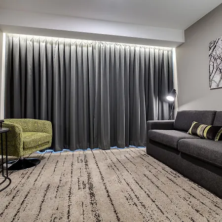 Courtyard By Marriott South Bank