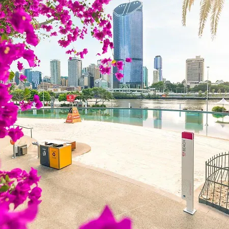 Brook Place - 2br Unit Holiday home Brisbane