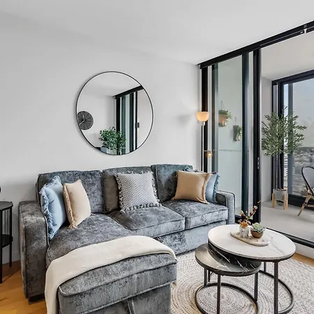 Premium 2br Valley Parking Free * Brisbane