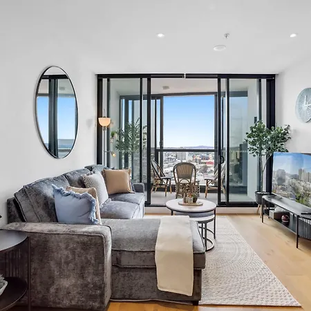 Premium 2br Valley Parking Free