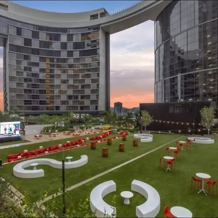Iconic 1br River Views Sky Deck & Casino Living Apartment *