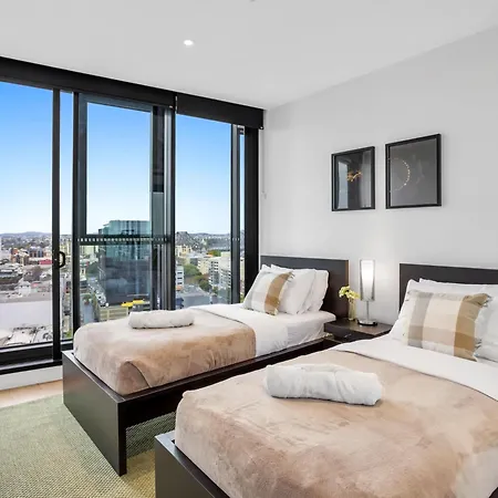 Premium 2br Valley Parking Free Brisbane