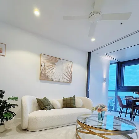 Iconic 1br River Views Sky Deck & Casino Living Apartment