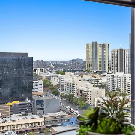 Premium 2br Valley Parking Free * Brisbane