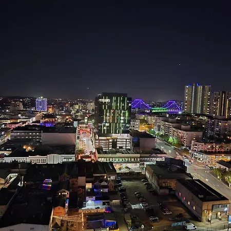 Premium 2br Valley Parking Free Brisbane