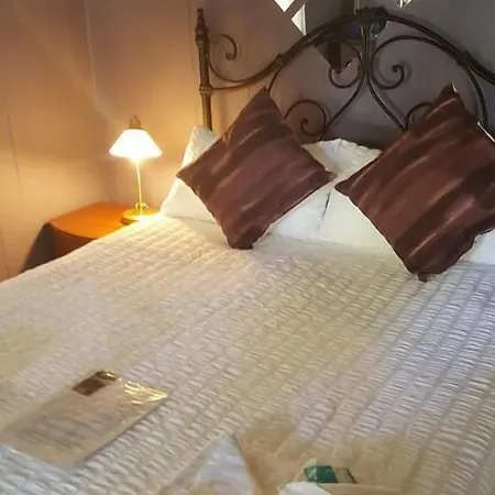 Plantation Red Hill Guest house Brisbane