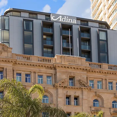 Adina Aparthotel 4*
