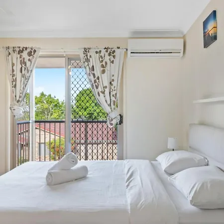 3br Townhouse Stylish Living In Sunnybank Hills Holiday home *