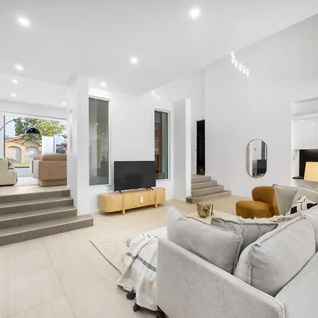 Sunnybank Hills Retreat 4br With Pool And Backyard Holiday home Brisbane