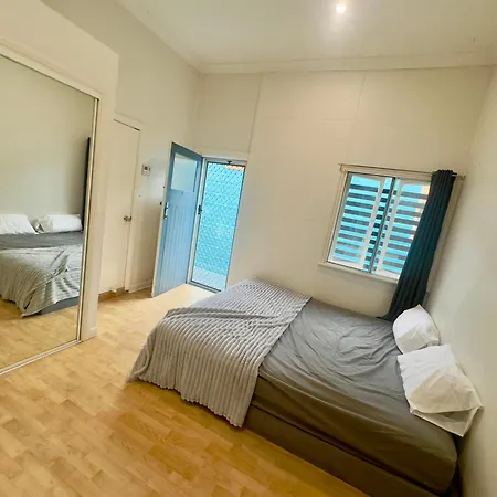 Ensuite Bathroom Near Kangaroo Point And Gabba Cricket Stadium 3* Brisbane