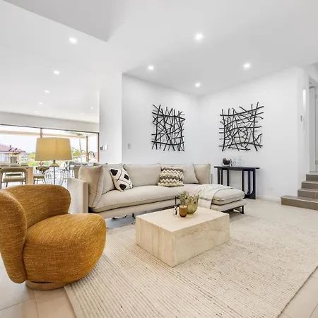 Sunnybank Hills Retreat 4br With Pool And Backyard