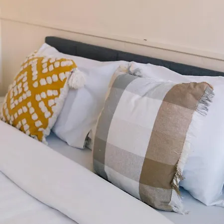 Affordable Family Comfort Near Campus And Hospitals