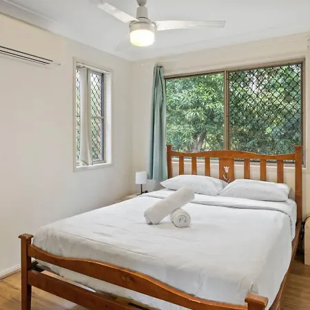 Holiday home 3br Townhouse Stylish Living In Sunnybank Hills