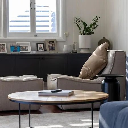 Clayfield Family - Close To And Airport