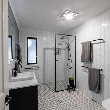 Clayfield Family - Close To And Airport Brisbane