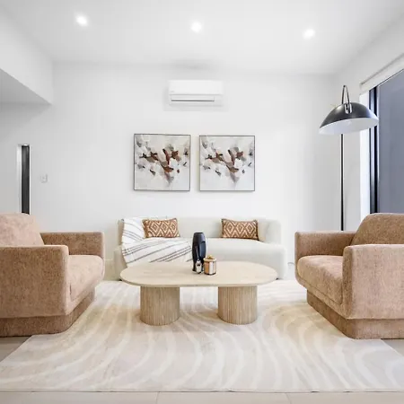 Sunnybank Hills Retreat 4br With Pool And Backyard Brisbane