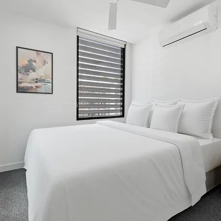 Apartment Stylish West End With Rooftop Pool & Bbq *