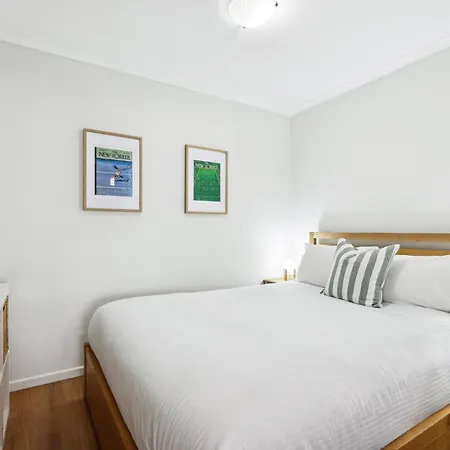 Bright 1-bed With Great Views & Amenities Apartment