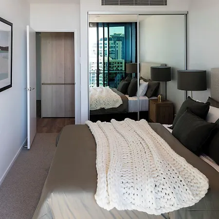 Kangaroo Point By Urban Rest *