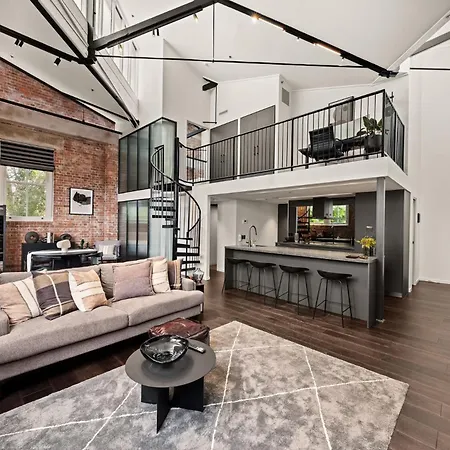 Luxury Woolstore Teneriffe * Brisbane