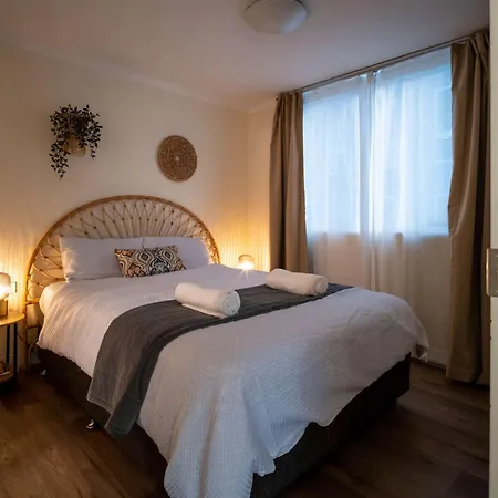 Footy Fan Base Roma St Walk To Stadium Sleeps 4 * Brisbane