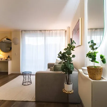 Footy Fan Base Roma St Walk To Stadium Sleeps 4 Brisbane