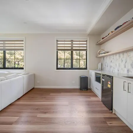 Comfortable 5br In Prime Sunnybank With Pool Holiday home Brisbane