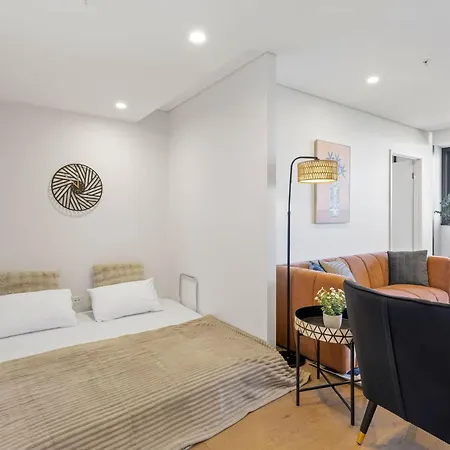 Modern 2br - Views & Pool & Free Parking Brisbane