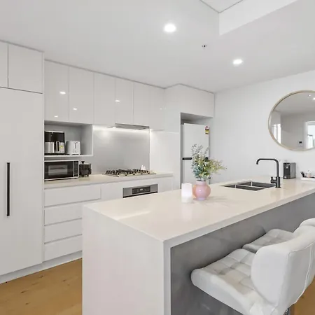 Modern 2br - Views & Pool & Free Parking Apartment Brisbane