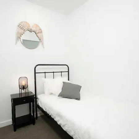 Apartment Bright And Cozy View 3br 11605 Brisbane