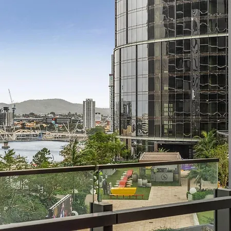 S&p - Residences At Queens Wharf