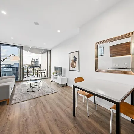 Cityside One Bedroom Getaway In South