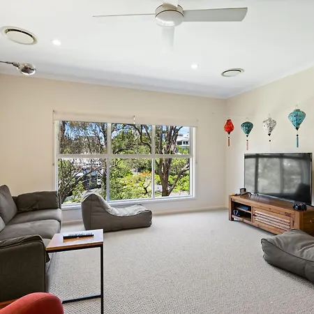Peaceful Balmoral Family Retreat 4 Bedroom