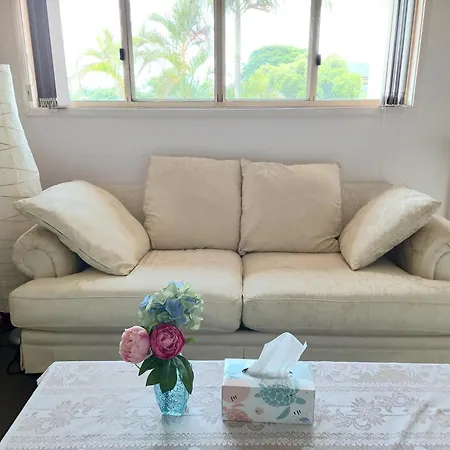 Guest house Air Conditioned Floral Youth Backpacker And House *