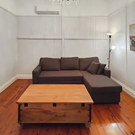 West Avenue Hideaway In Wynnum - 1 Bed And 1 Bath Brisbane