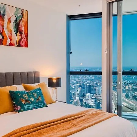 2bed Luxe Queens Wharf - Carpark And View