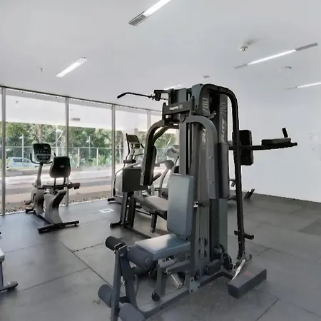 Spacious 1 Bedroom Mezzanine With Large Bath Views 2 Free Parking Spots Apartment