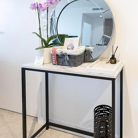 Apartment Luxury 50th Floor 2br At Queens Wharf With Parking *