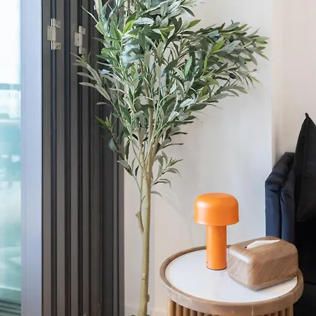 Apartment Luxury 50th Floor 2br At Queens Wharf With Parking *