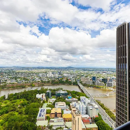 Luxury 50th Floor 2br At Queens Wharf With Parking * Brisbane