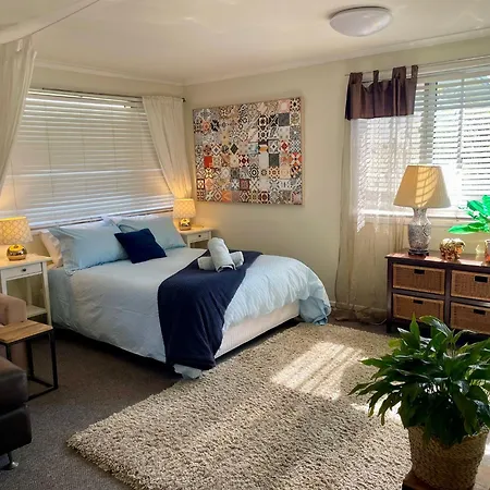 Cozy Retreat 15 Minutes From Airport And 20 Minutes From Cbd