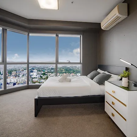 Meriton Soleil Breathtaking Views Heated Pool Gym