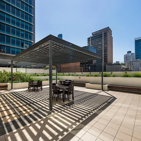 Apartment Cbd Resort-style Pool, Gym, Parking Walk To Waterfront *