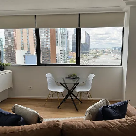 Riverfire In Park Regis Apartment