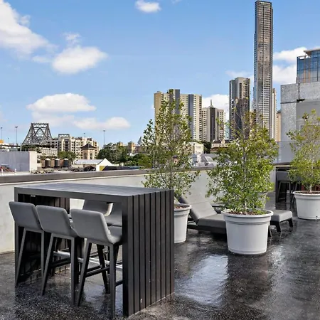 Mcwhirters Apartment