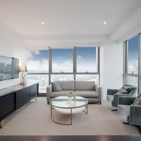 Meriton Soleil Breathtaking Views Heated Pool Gym * Brisbane