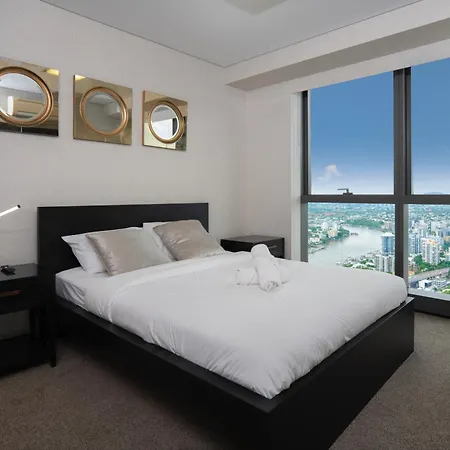 Apartment Meriton Soleil Breathtaking Views Heated Pool Gym Brisbane